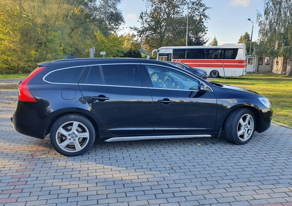 Volvo V60 cena 30500 przebieg: 230114, rok produkcji 2011 z Brodnica małe 232